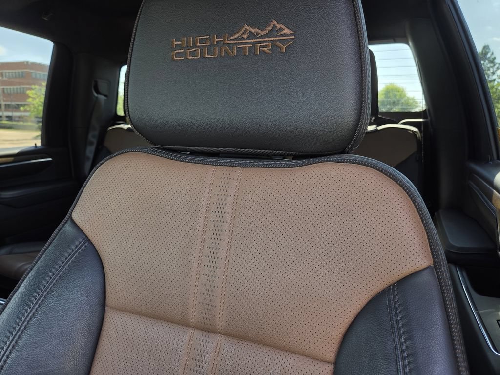 Used 2024 Chevrolet Silverado 2500 High Country w/ High Country Premium Package AWD/4WD image 21