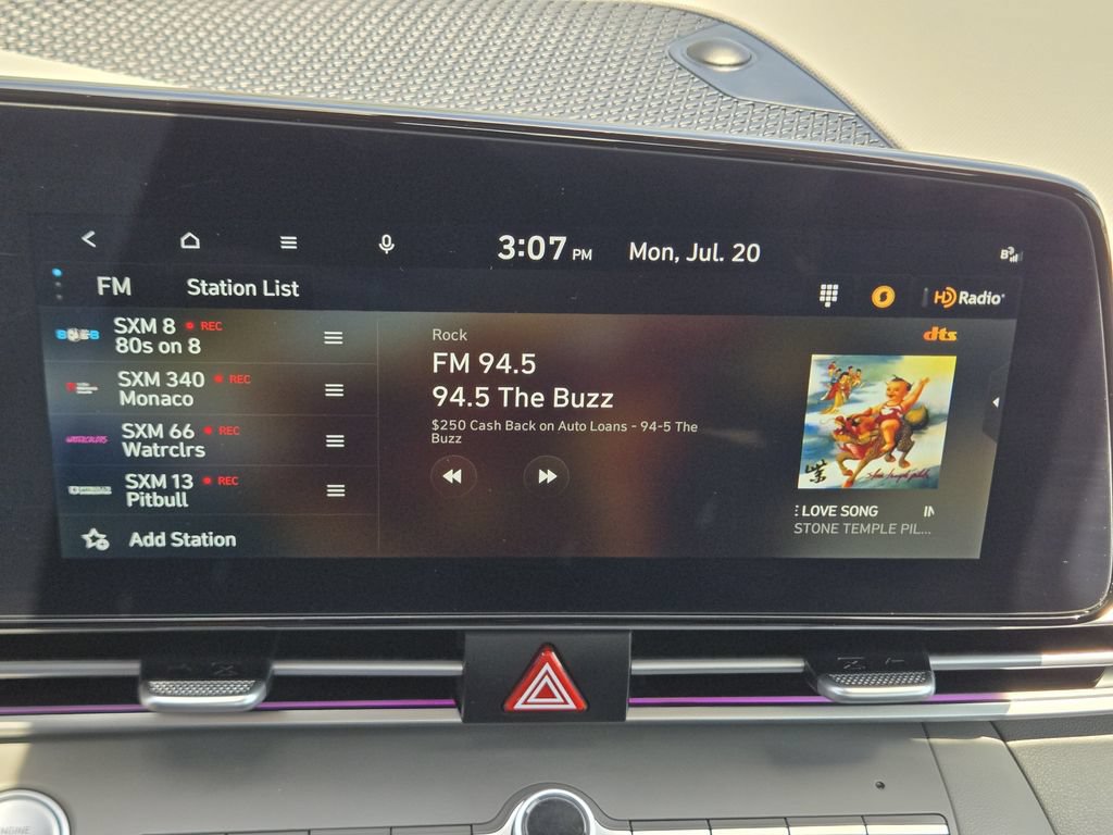 Used 2024 Hyundai Elantra SEL FWD image 21
