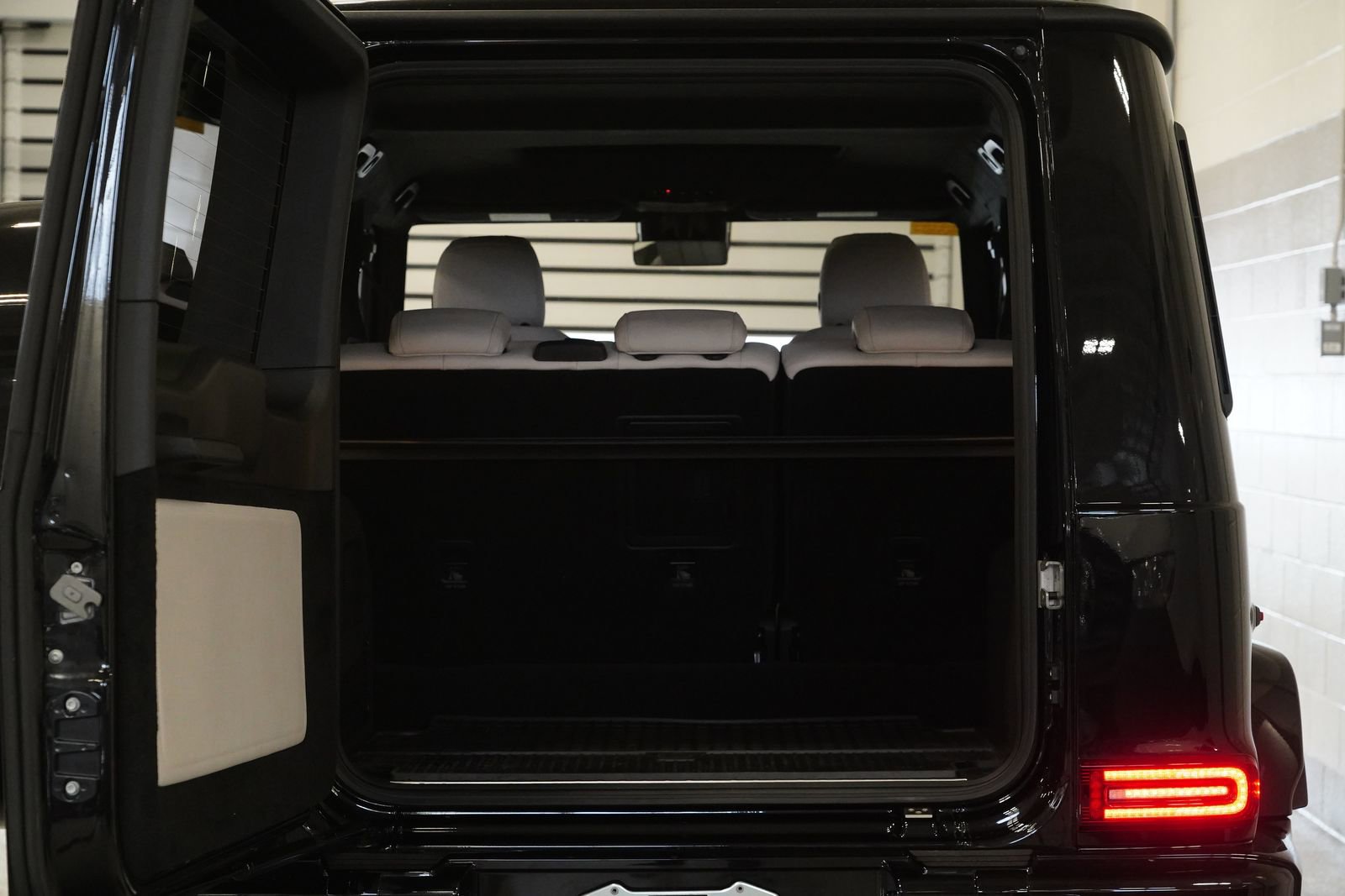 Certified 2023 Mercedes-Benz G 550 image 32