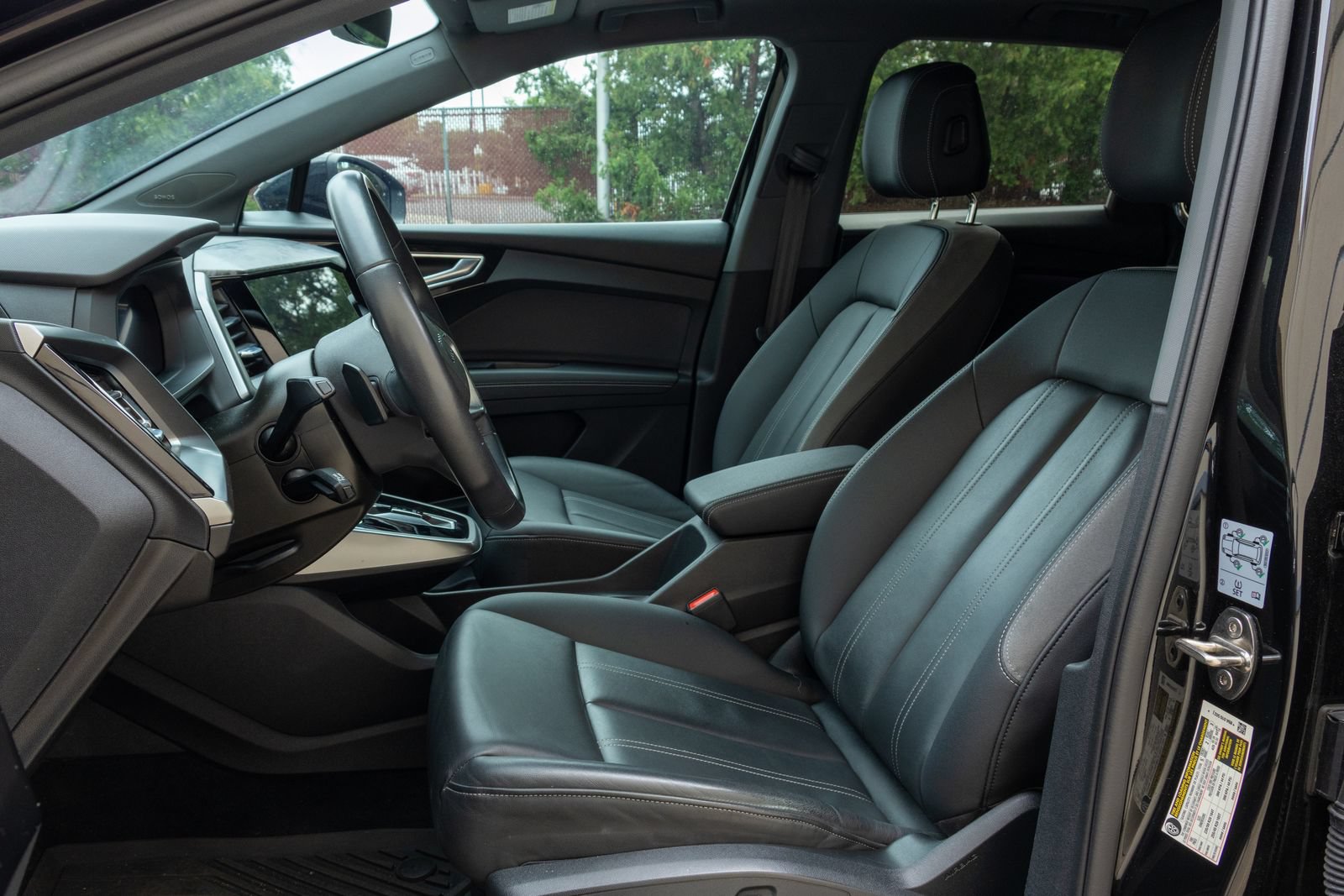 Used 2023 Audi Q4 e-tron Premium Plus w/ Premium Plus AWD/4WD video 2