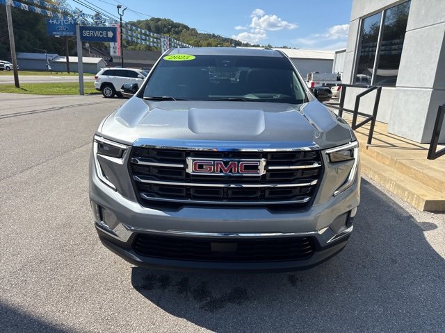 Used 2025 GMC Acadia Elevation w/ Elevation Premium Package image 7