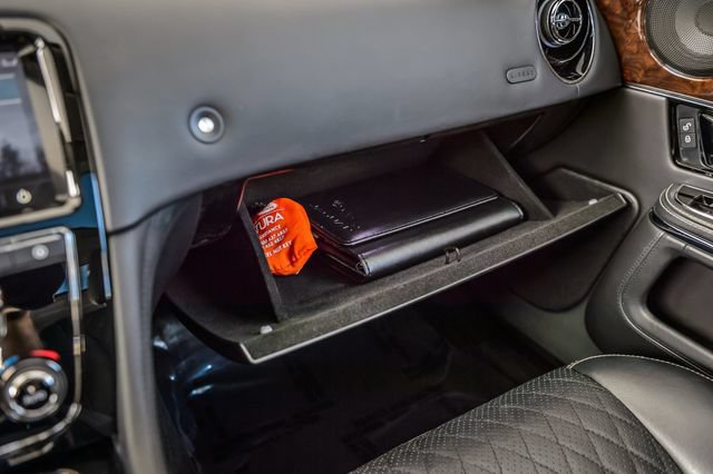 Used 2019 Jaguar XJ L Portfolio RWD image 33
