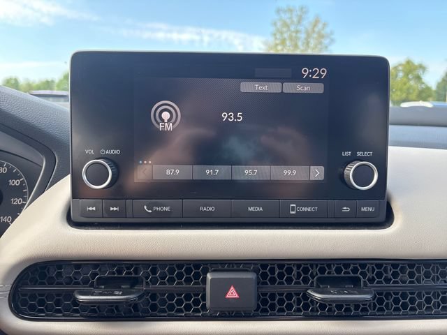 Used 2025 Honda HR-V LX image 14