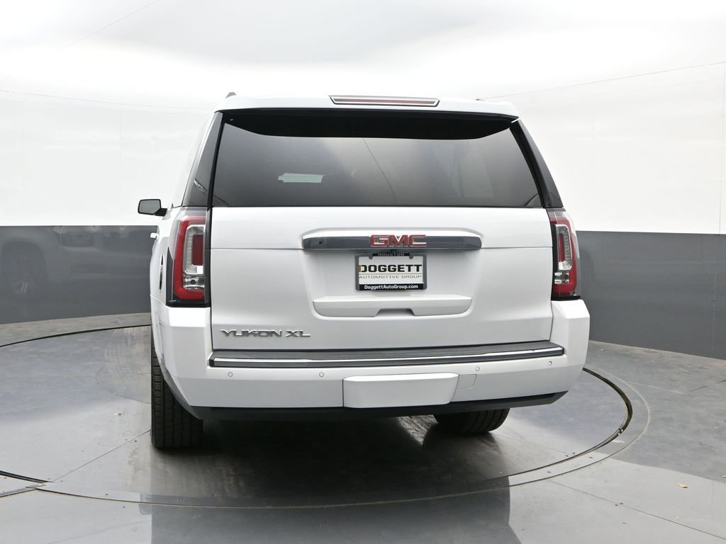 Used 2019 GMC Yukon XL Denali w/ Denali Ultimate Package AWD/4WD image 8
