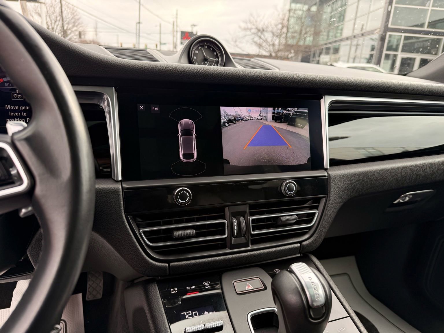 Used 2022 Porsche Macan image 52