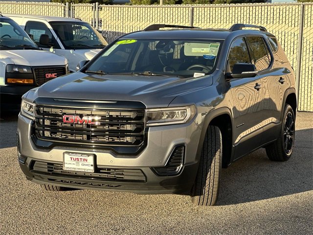 Used 2022 GMC Acadia SLE w/ Elevation Edition image 8