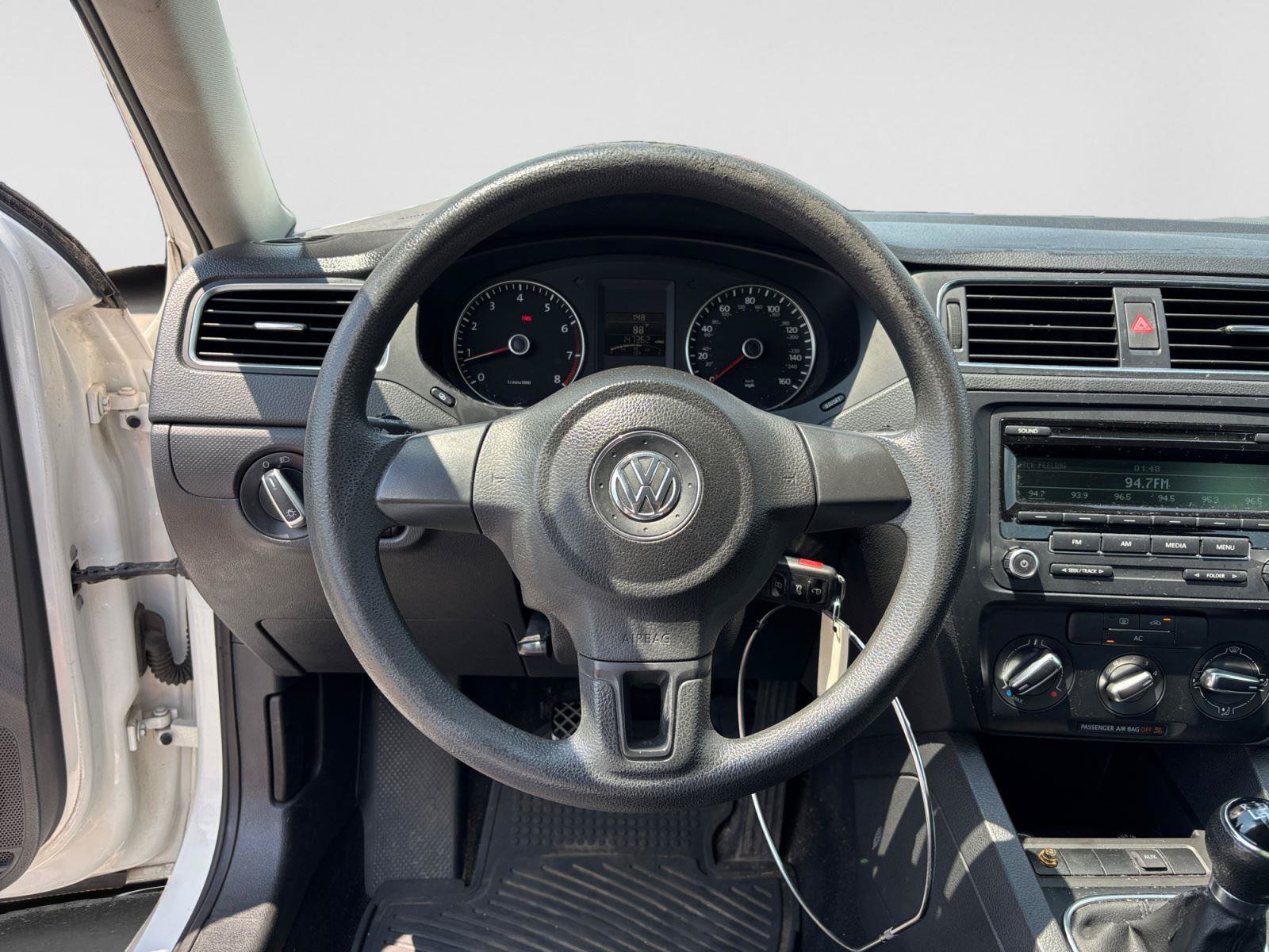 Used 2012 Volkswagen Jetta SE FWD image 9
