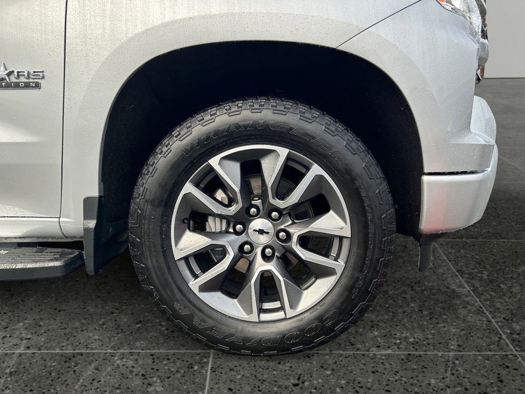Used 2022 Chevrolet Silverado 1500 RST image 9