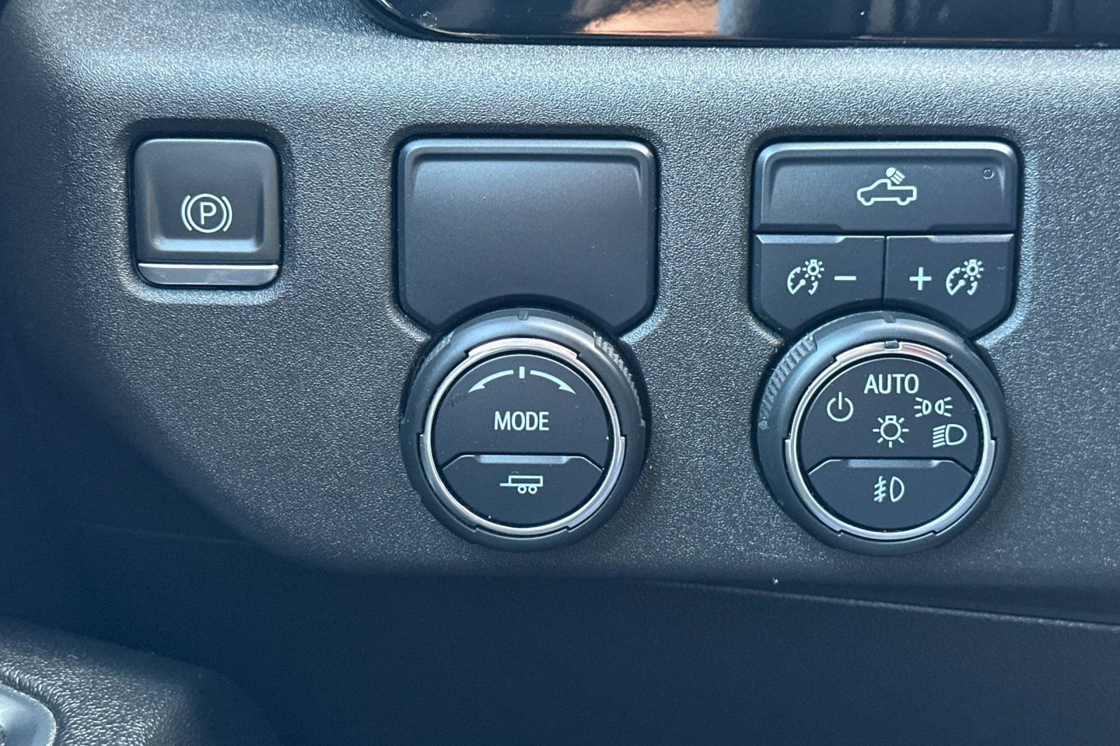 Certified 2023 Chevrolet Silverado 1500 RST RWD image 34