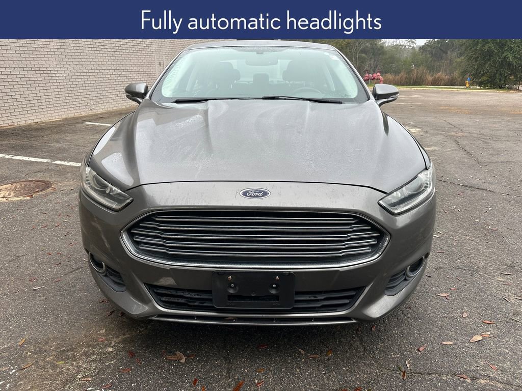 Used 2014 Ford Fusion SE w/ Equipment Group 202A image 11