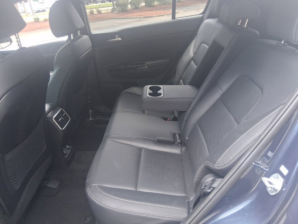 Certified 2022 Kia Sportage Nightfall Edition w/ Nightfall Fwd Premium Package image 18