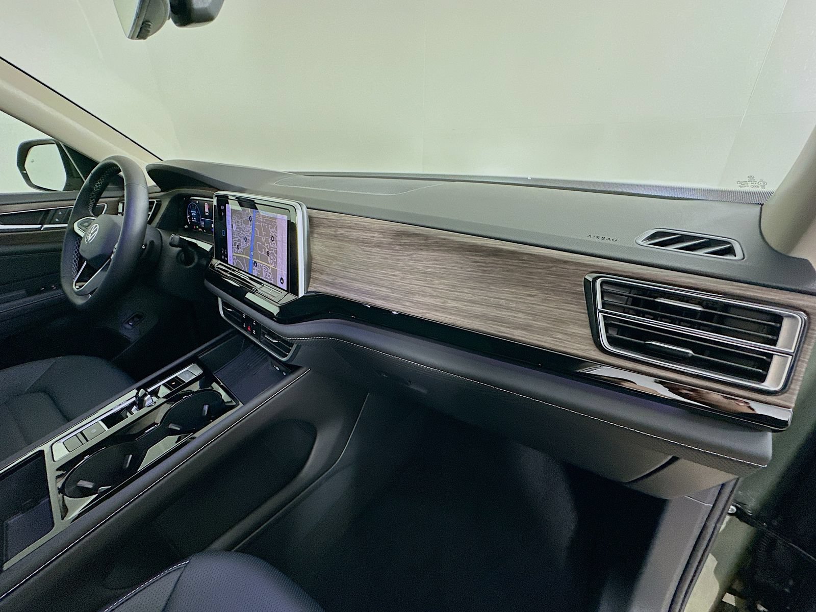 New 2026 Volkswagen Atlas SEL AWD/4WD image 46