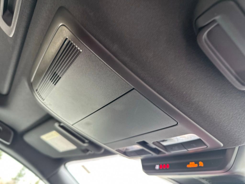 Used 2024 MAZDA MAZDA3 Hatchback w/Premium Plus Pkg image 25