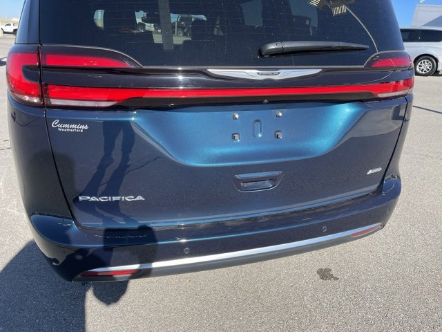 Used 2023 Chrysler Pacifica Pinnacle image 12