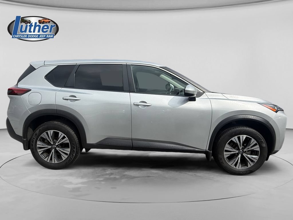 Used 2023 Nissan Rogue SV AWD/4WD image 6