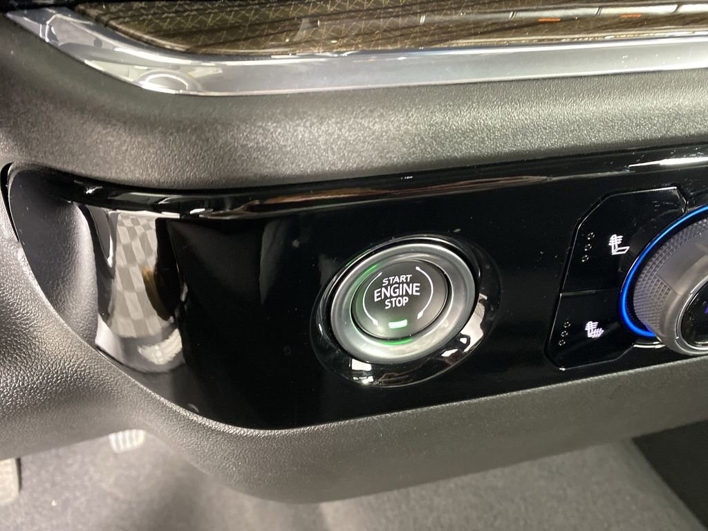 Used 2023 Chevrolet Silverado 1500 LT image 19