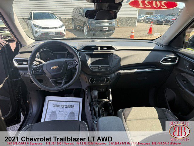 Used 2021 Chevrolet TrailBlazer LT AWD/4WD image 13