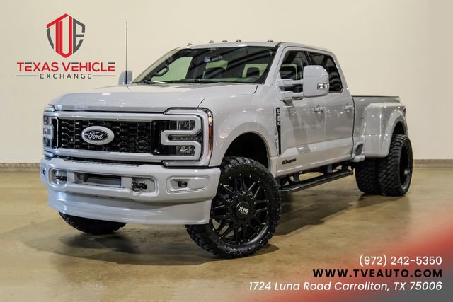 Used 2026 Ford F350 Lariat AWD/4WD image 1