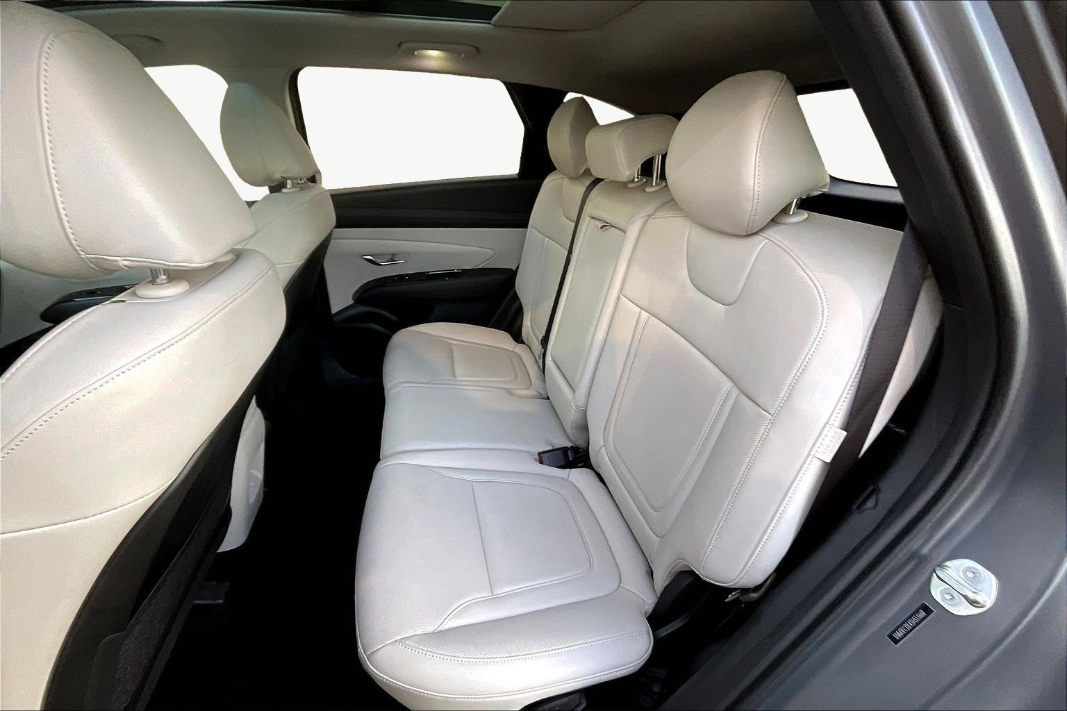 Used 2025 Hyundai Tucson Limited image 23