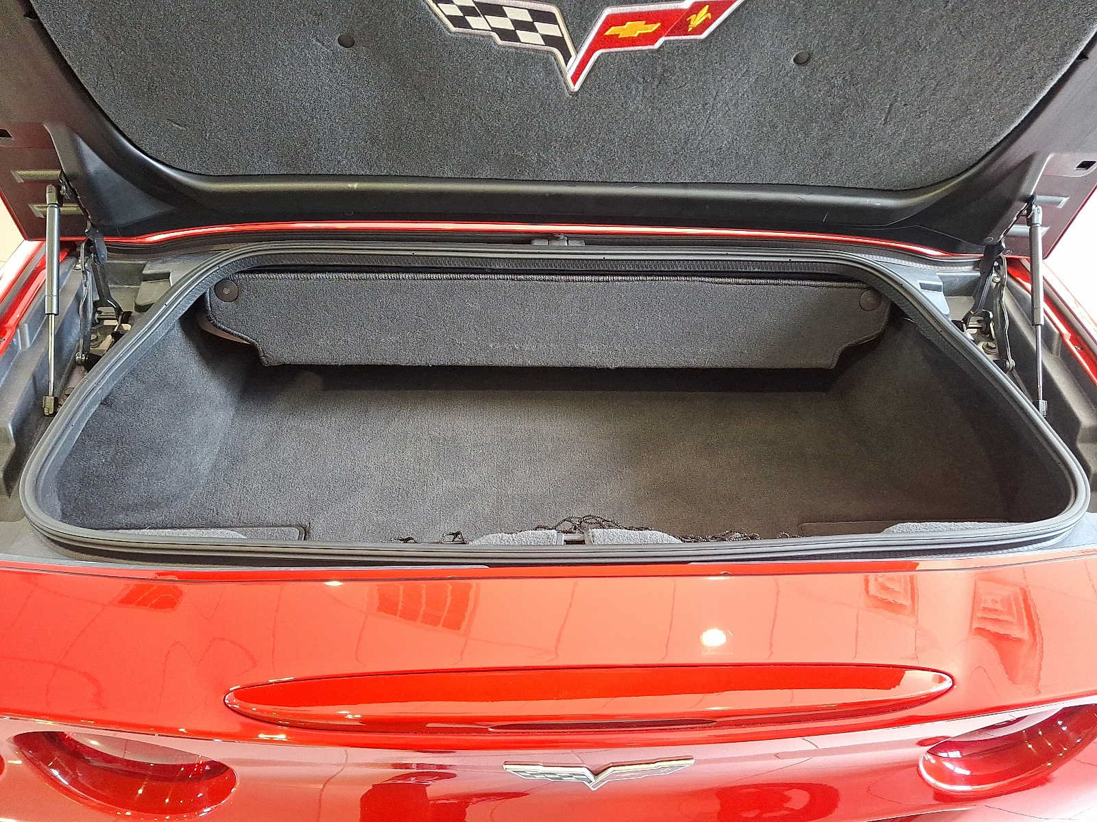 Used 2006 Chevrolet Corvette Convertible w/ Preferred Equipment Group RWD image 27