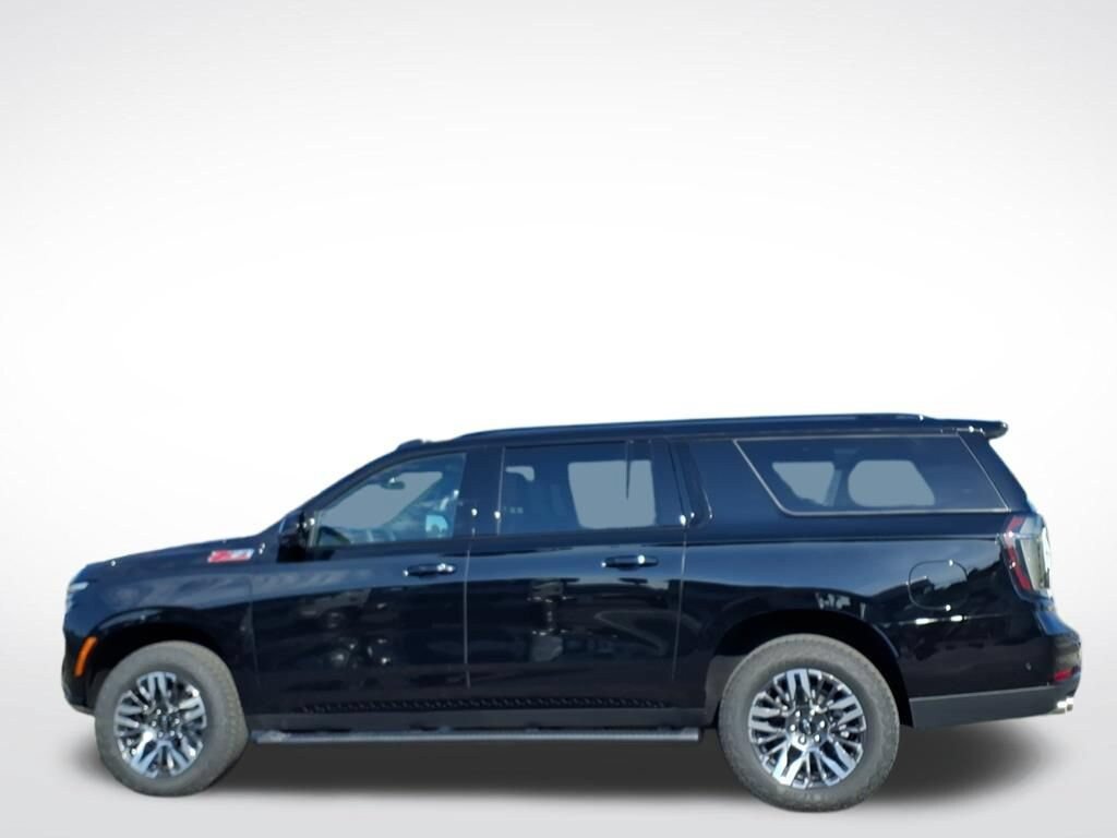 New 2026 Chevrolet Suburban Z71 w/ Z71 Off-Road Package AWD/4WD image 7