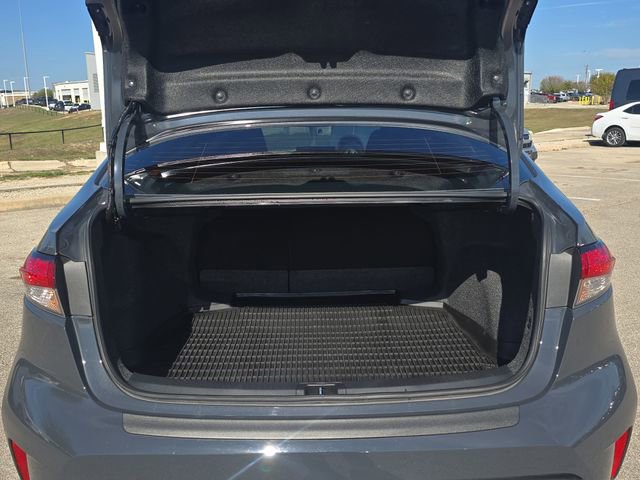 Used 2025 Toyota Corolla SE image 12