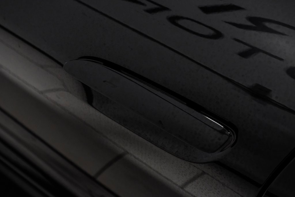 Used 2023 Porsche Taycan w/ Premium Package image 48