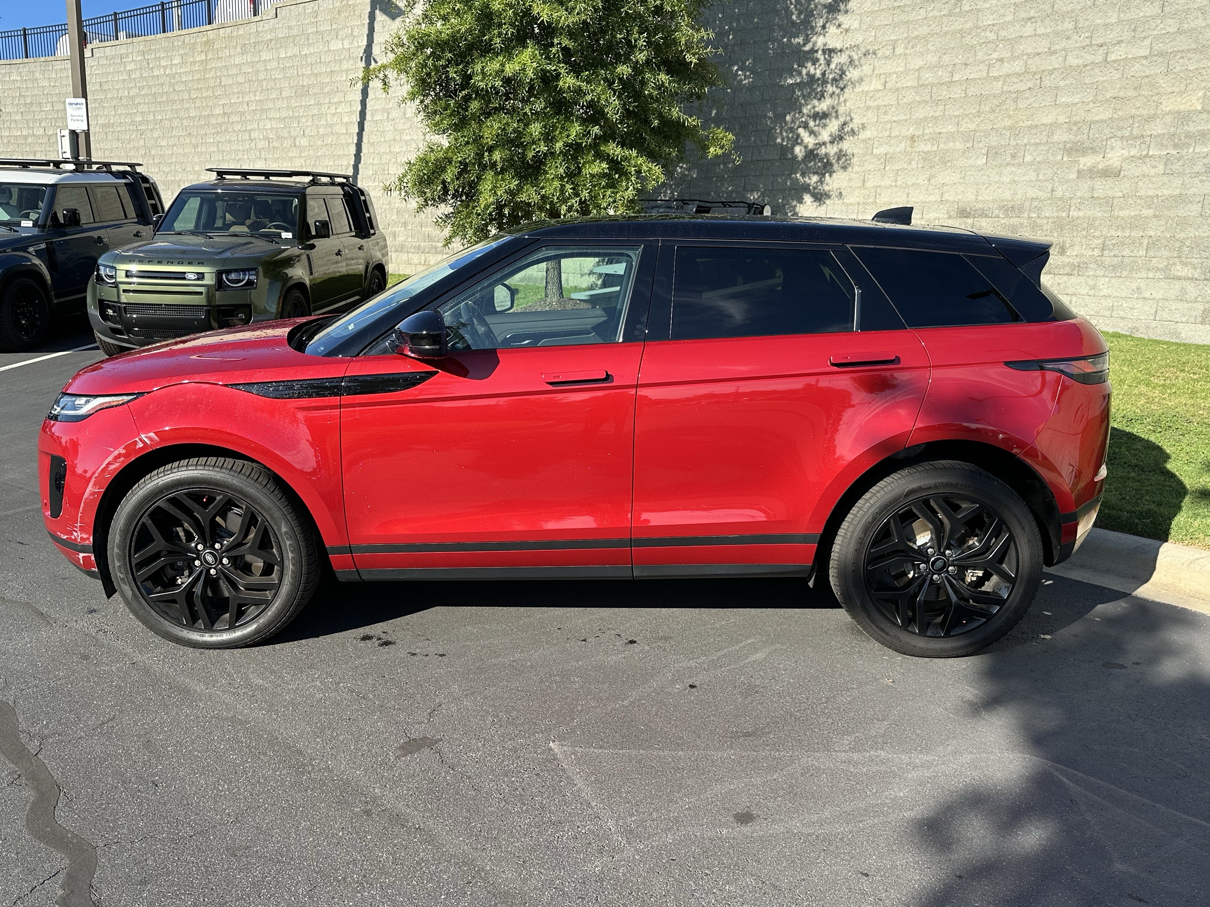 Certified 2022 Land Rover Range Rover Evoque SE AWD/4WD image 2