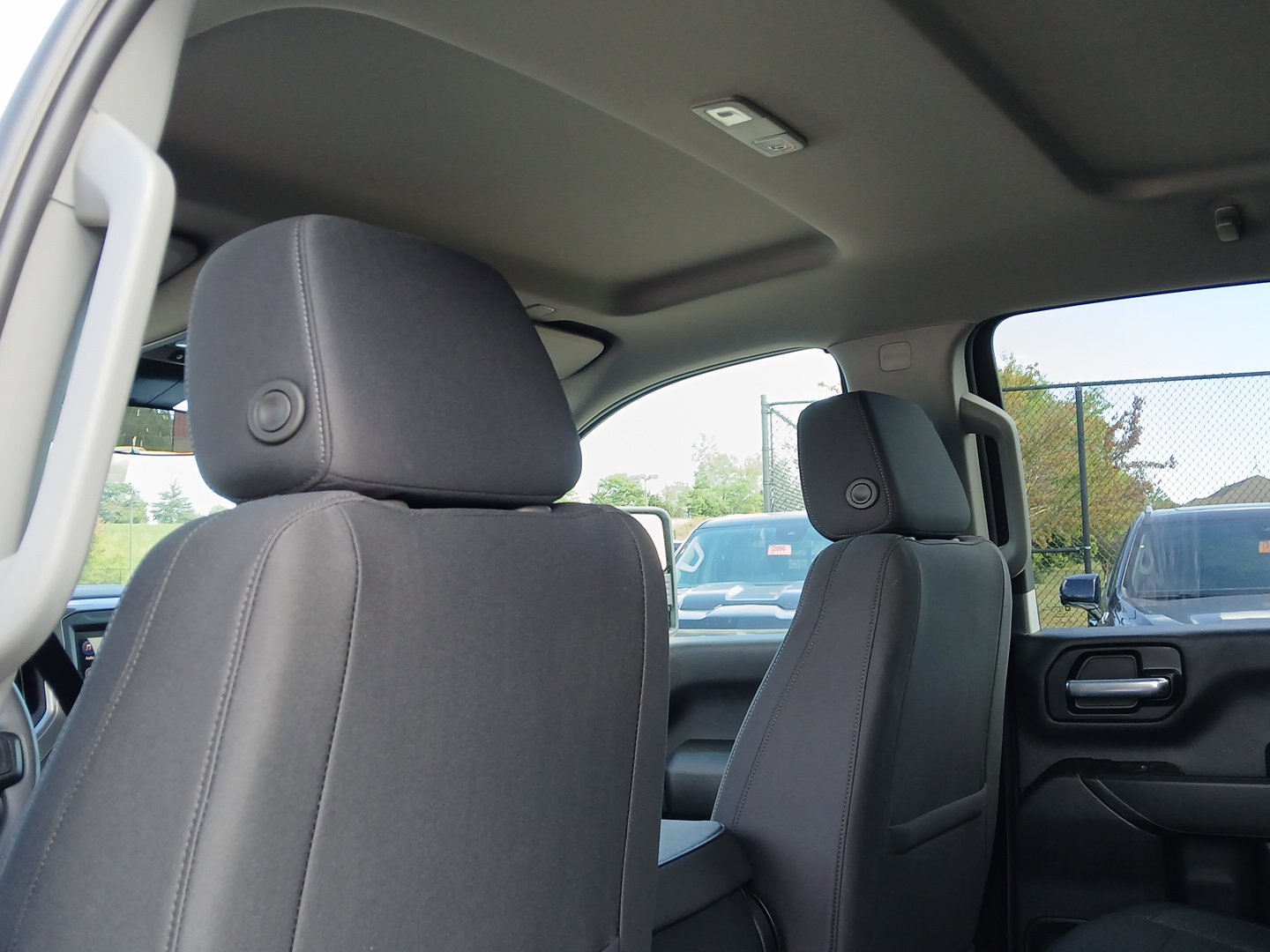 New 2022 Chevrolet Traverse LT w/ LT Premium Package image 19