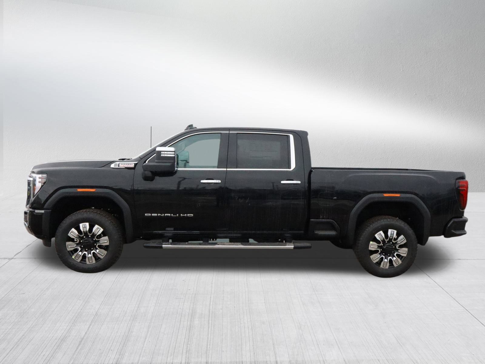 New 2026 GMC Sierra 2500 Denali w/ Denali Reserve Package image 4