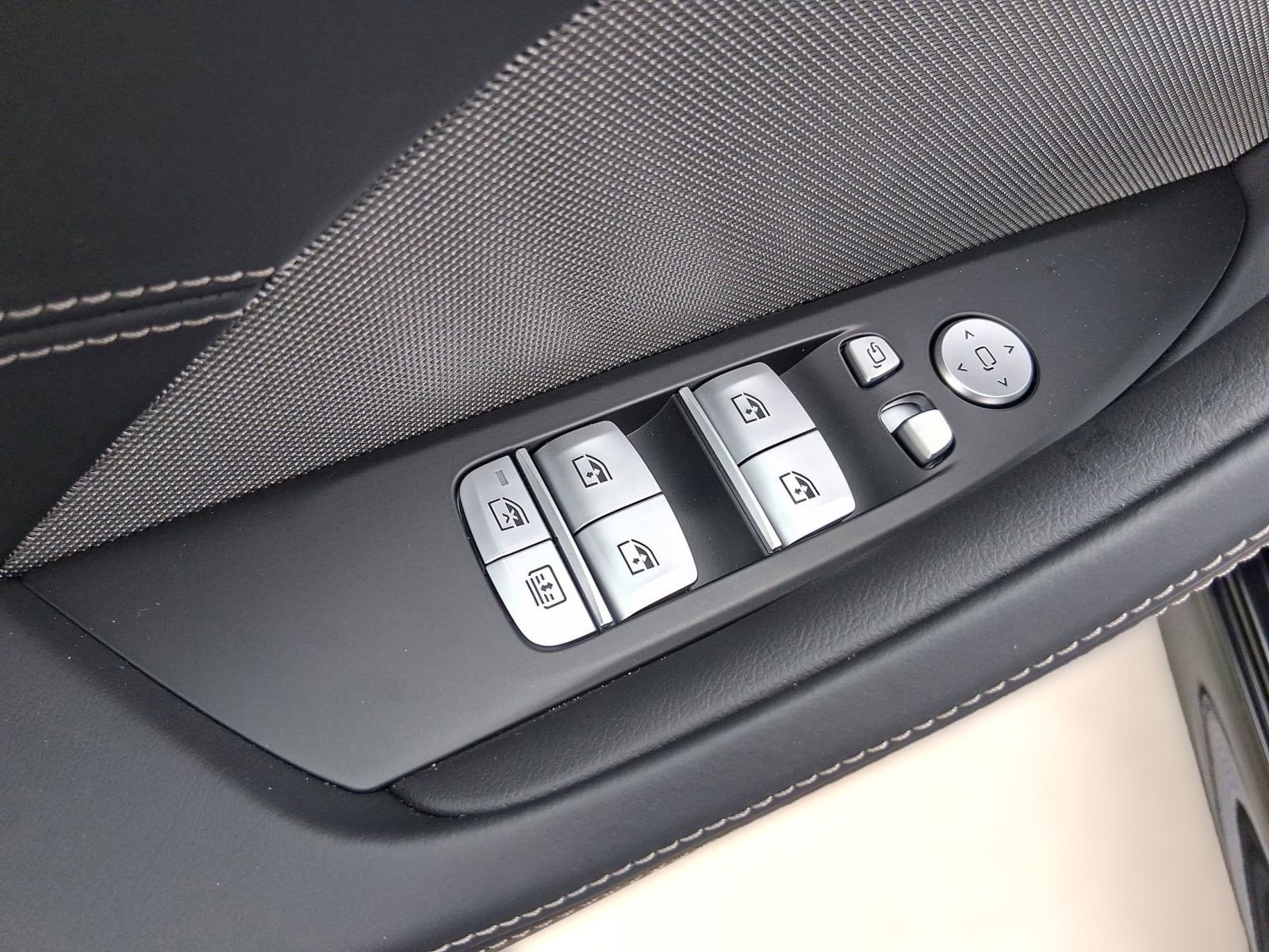 New 2026 BMW M850i xDrive AWD/4WD image 22