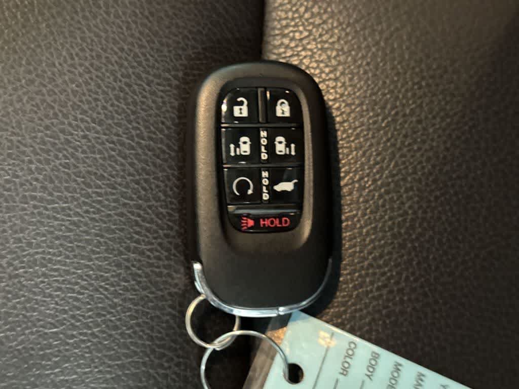 Used 2025 Honda Odyssey Touring image 28