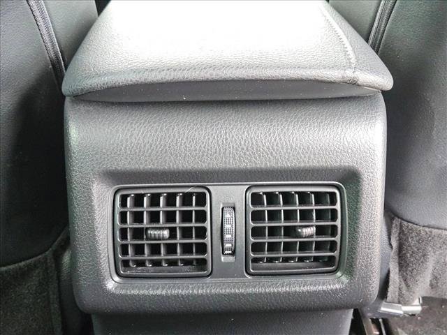 Used 2023 Toyota Camry XLE FWD image 16