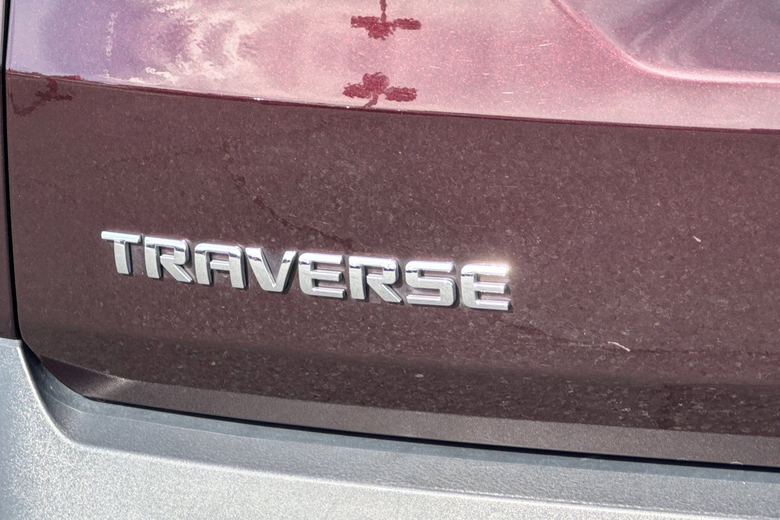 Used 2023 Chevrolet Traverse LT image 47