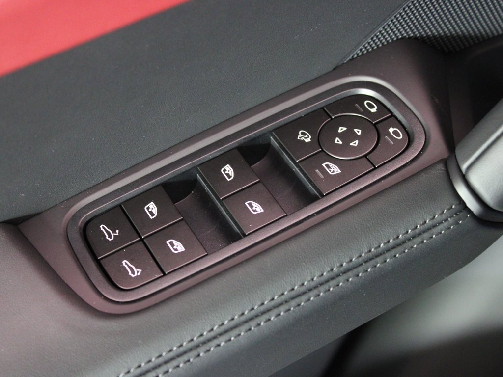 New 2026 Porsche Cayenne GTS image 16