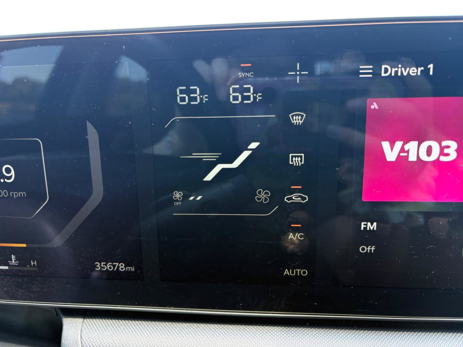 Used 2025 Kia K4 EX FWD image 28