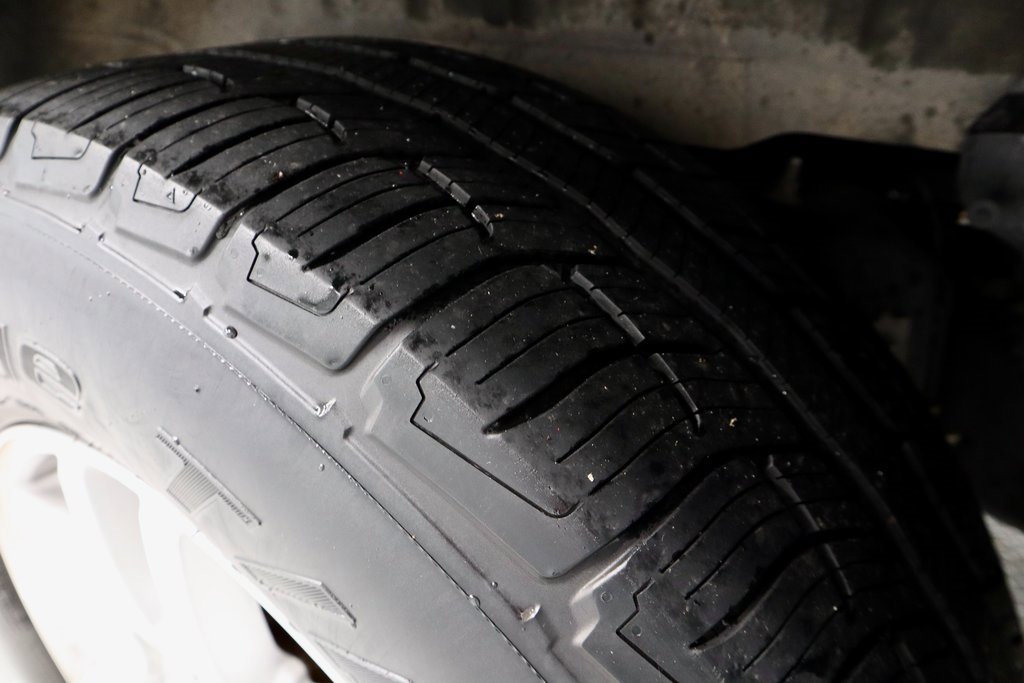 Used 2011 Ford Expedition EL XLT image 18