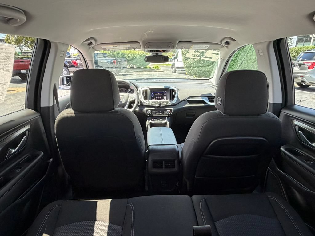 Certified 2023 GMC Terrain SLE w/ Elevation Edition FWD image 11