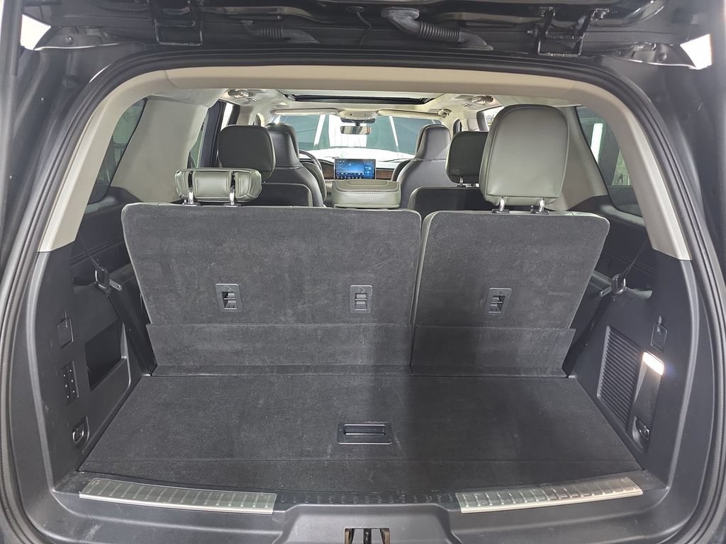 Used 2022 Lincoln Navigator Black Label AWD/4WD image 13