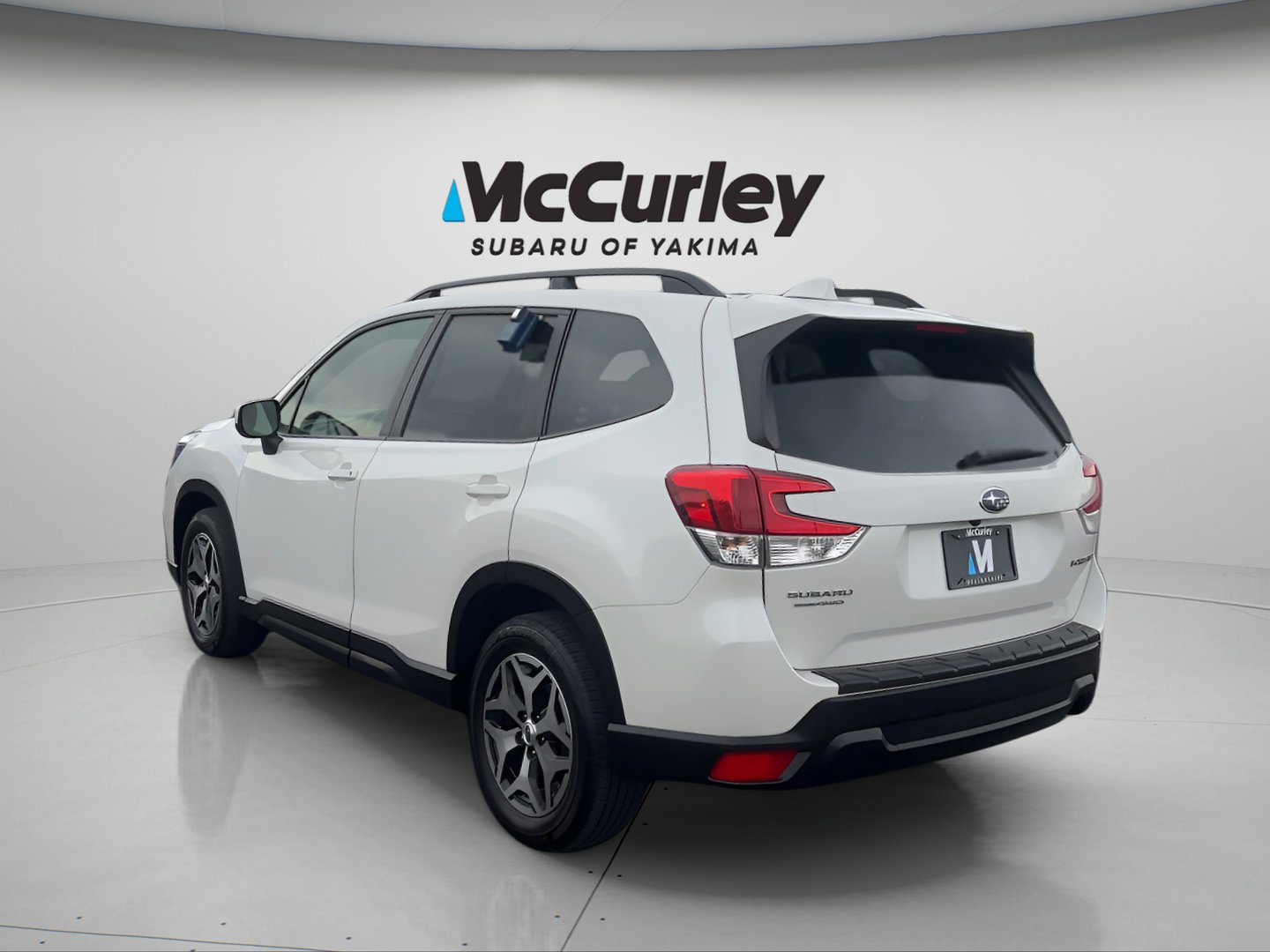 Used 2019 Subaru Forester Premium AWD/4WD image 4