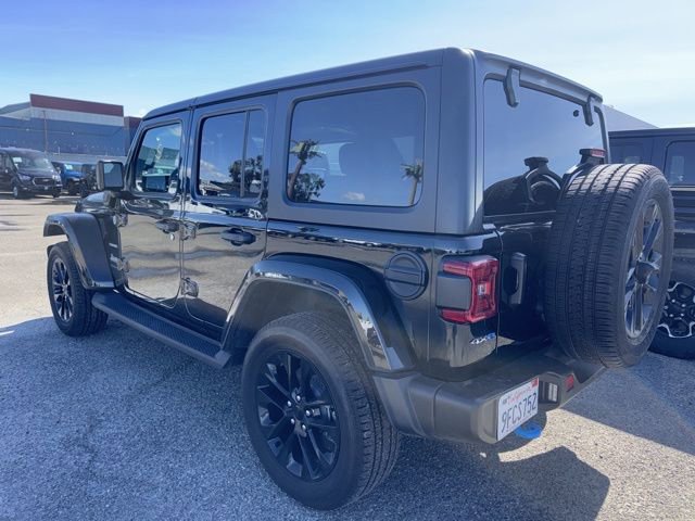 Used 2023 Jeep Wrangler Unlimited Sahara w/ Cold Weather Group image 7