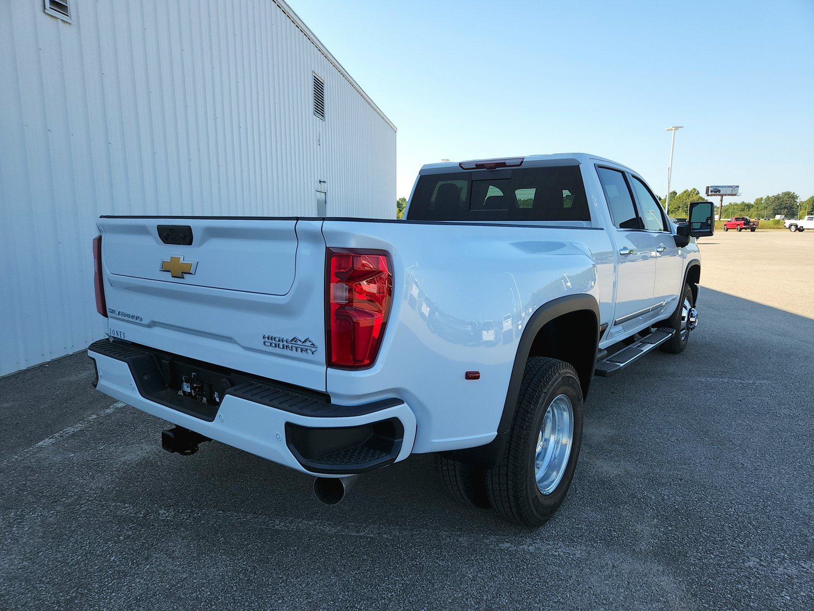 New 2026 Chevrolet Silverado 3500 High Country w/ High Country Premium Package AWD/4WD image 9