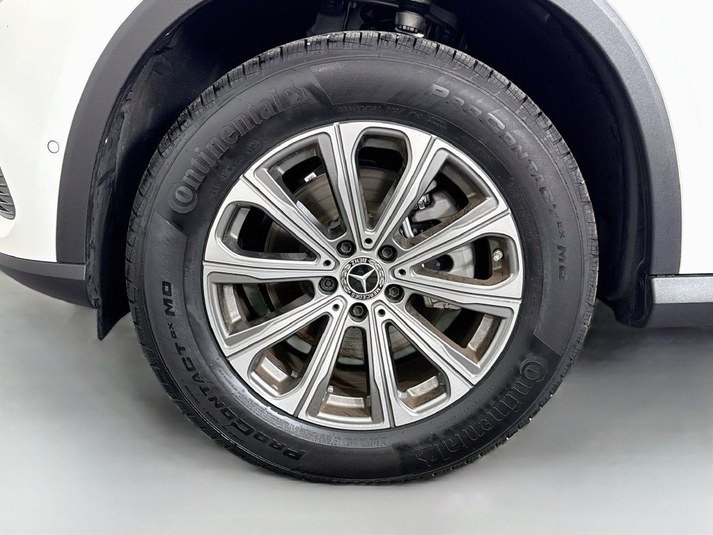 Used 2026 Mercedes-Benz GLC 300 4MATIC image 30