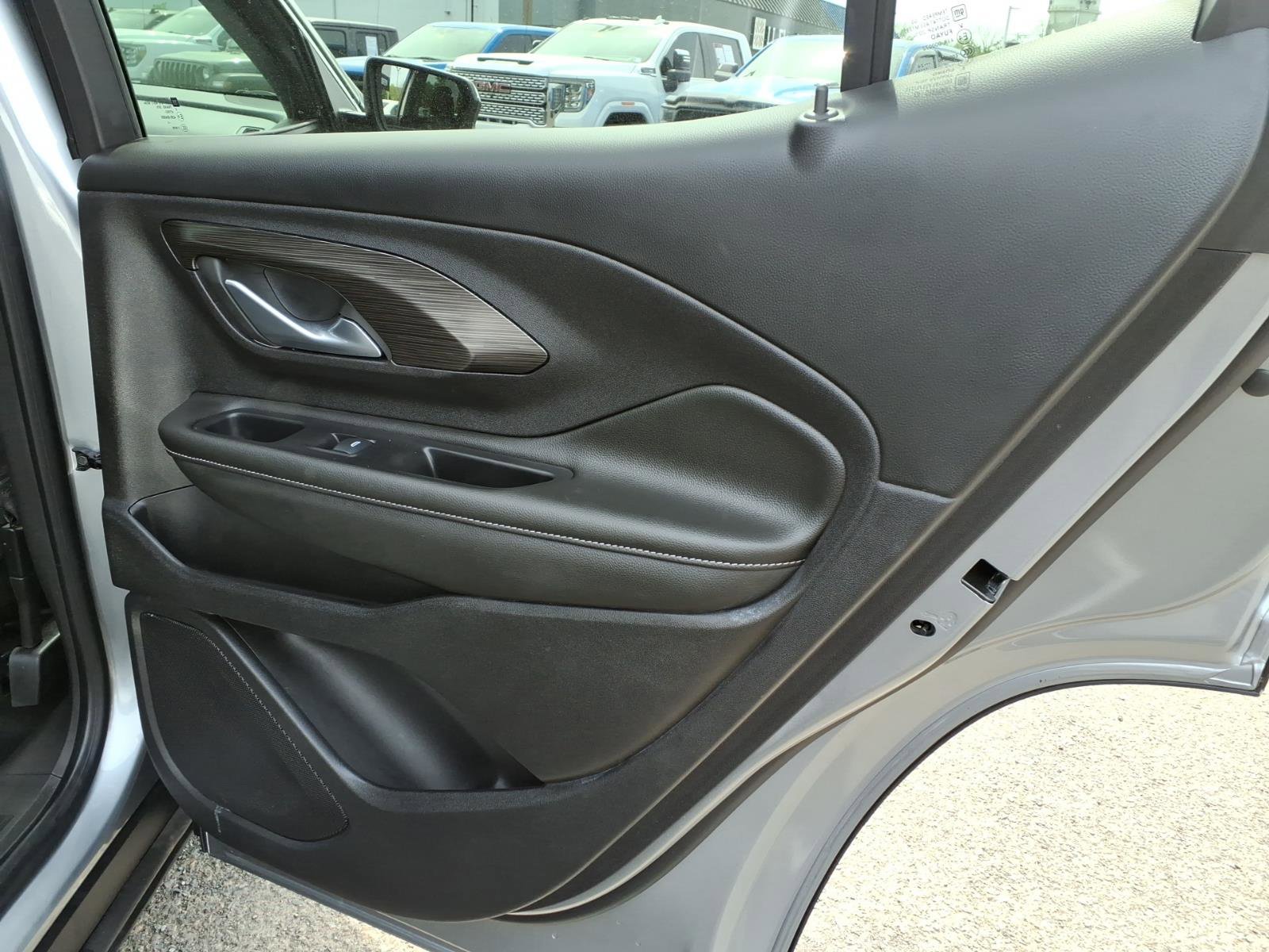 Certified 2024 GMC Terrain SLE image 15