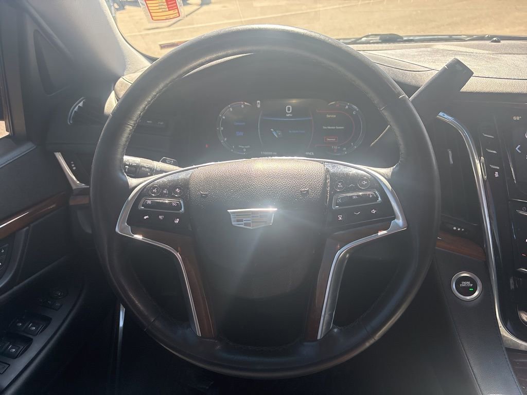 Used 2017 Cadillac Escalade Luxury image 12