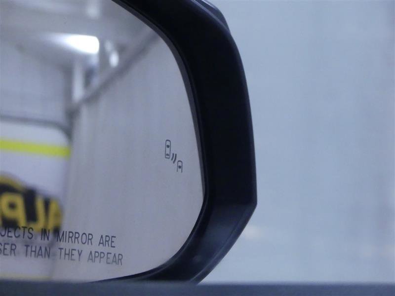 Used 2021 Toyota Highlander XLE image 27