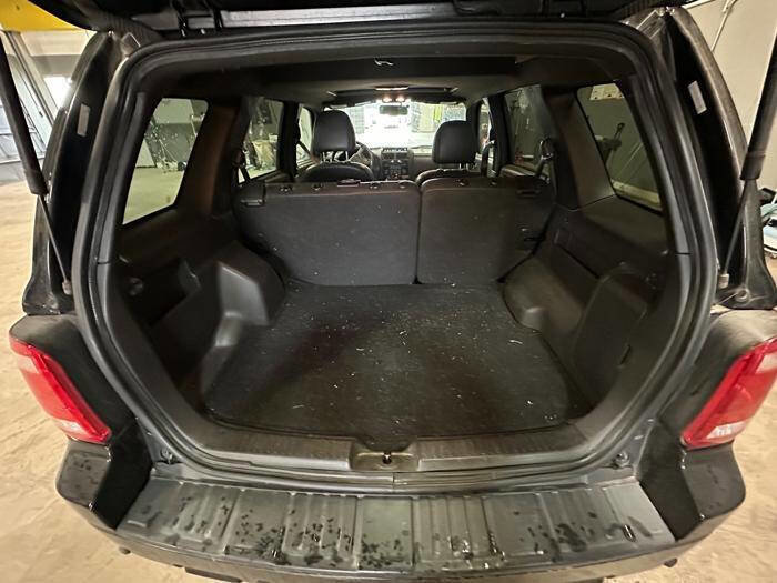 Used 2008 Ford Escape Limited AWD/4WD image 25