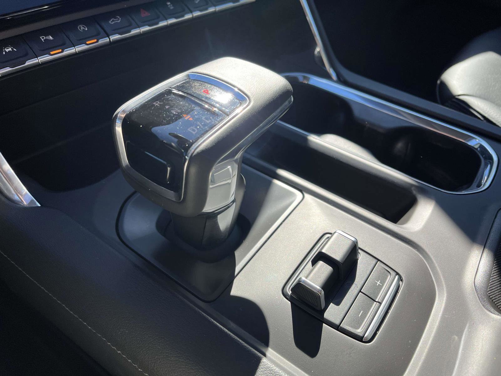 Used 2024 GMC Sierra 1500 Denali w/ Denali Reserve Package image 8