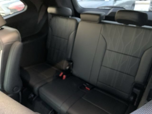New 2026 Buick Enclave Avenir w/ Super Cruise Package FWD image 27