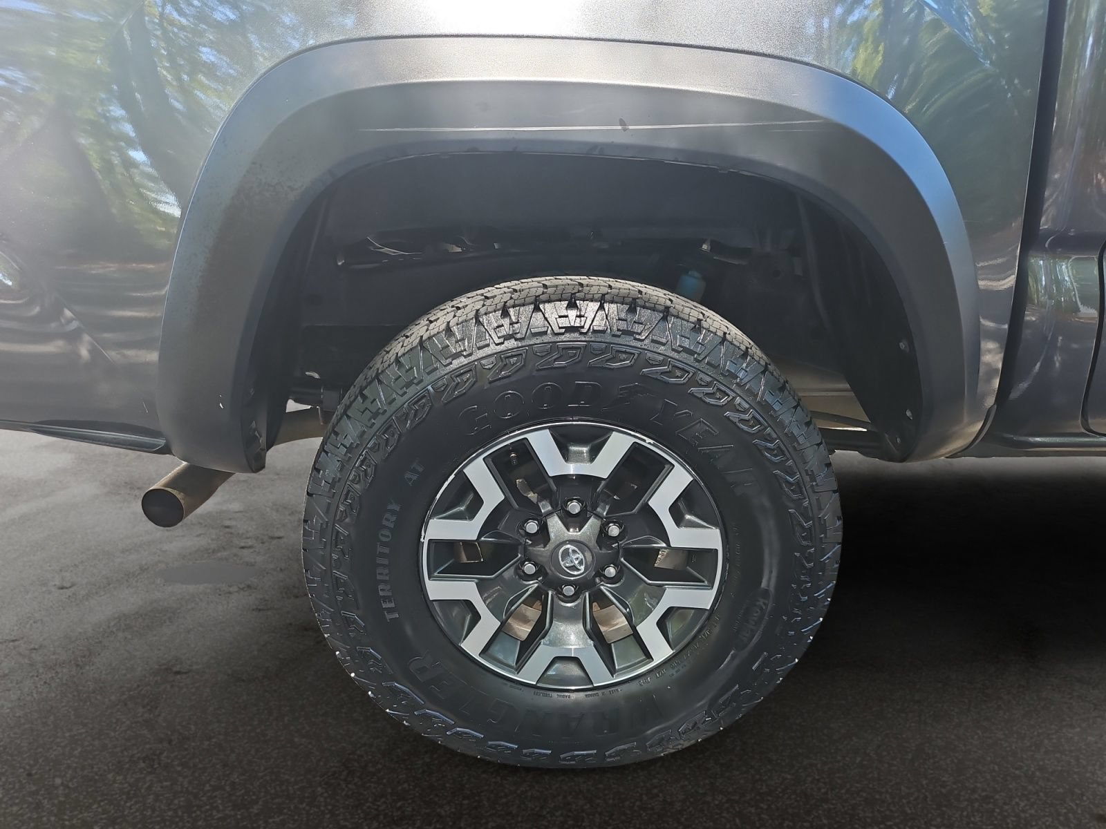 Used 2023 Toyota Tacoma TRD Off-Road w/ Technology Package AWD/4WD image 43